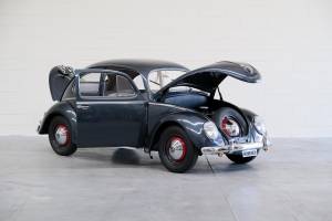 Image 2/24 of Volkswagen Beetle 1200 Standard &quot;Oval&quot; (1953)