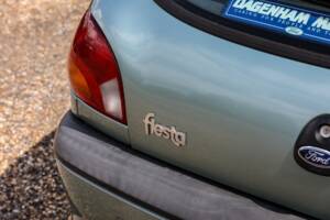 Image 7/27 of Ford Fiesta 1.25i (2000)