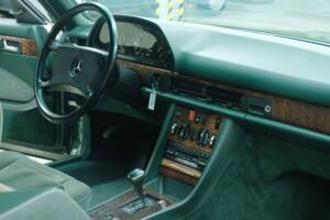 Bild 32/50 von Mercedes-Benz 500 SEC (1988)