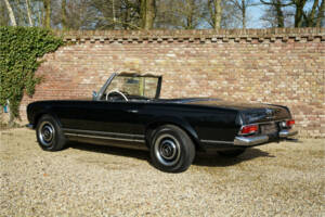 Image 19/50 of Mercedes-Benz 230 SL (1966)