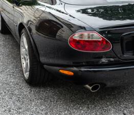 Afbeelding 17/43 van Jaguar XKR (2003)