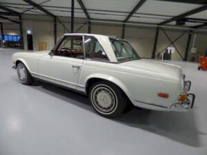 Immagine 10/36 di Mercedes-Benz 280 SL (1970)