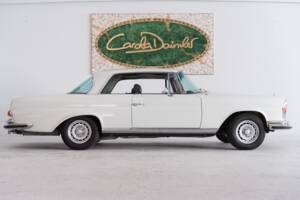 Bild 13/39 von Mercedes-Benz 280 SE 3,5 (1970)