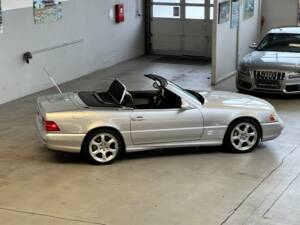 Imagen 39/82 de Mercedes-Benz SL 500 &quot;Silver Arrow&quot; (2001)