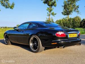 Bild 4/35 von Jaguar XKR (1998)