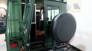 Bild 23/26 von Mercedes-Benz 250 GD (lang) (1989)