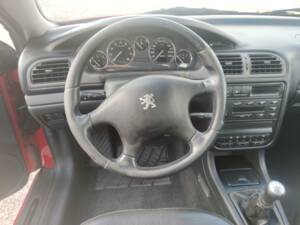 Image 37/93 of Peugeot 406 Coupé 3.0 V6 (1997)