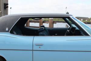 Bild 16/30 von Pontiac Grand Ville (1972)