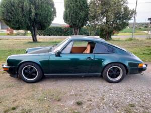 Image 2/7 of Porsche 911 Carrera 3.0 (1976)