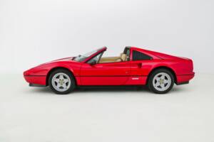 Image 2/20 of Ferrari 328 GTS (1986)