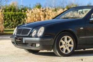 Bild 15/50 von Mercedes-Benz CLK 230 Kompressor (1999)