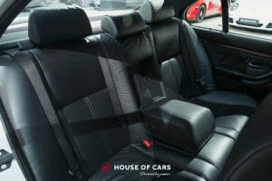 Bild 18/23 von BMW 540i (1999)