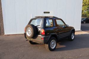 Image 25/55 de Toyota RAV4 (1995)
