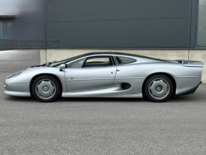 Bild 27/55 von Jaguar XJ 220 (1993)