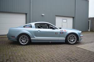 Image 2/14 de Ford Mustang GT (2005)