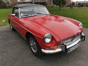 Image 2/58 of MG MGB (1968)