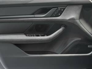 Image 14/16 de Porsche Taycan GTS (2024)