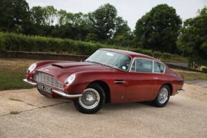 Image 11/23 of Aston Martin DB 6 (1966)