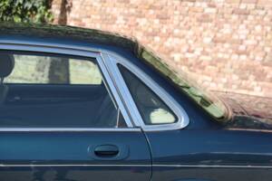 Bild 20/50 von Jaguar XJ 8 4.0 Executive (2001)