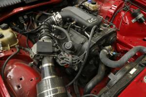 Image 41/50 de Alfa Romeo 75 3.0 V6 QV (1990)