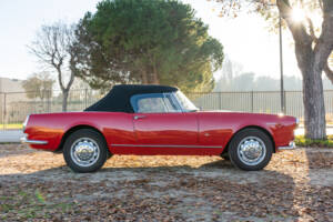 Image 4/33 de Alfa Romeo 2600 Spider (1964)