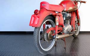 Image 73/83 of MV Agusta 175 CS Sport Disco Volante (1955)