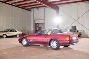 Image 22/43 of Mercedes-Benz 500 SL (1992)