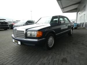 Bild 3/21 von Mercedes-Benz 300 SE (1990)