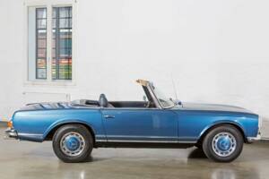 Image 8/20 de Mercedes-Benz 280 SL (1969)