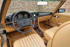 Image 49/50 de Mercedes-Benz 560 SL (1988)