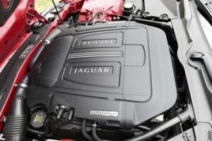 Image 46/50 of Jaguar XKR (2013)