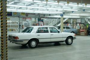 Image 12/50 de Mercedes-Benz 280 SEL (1978)