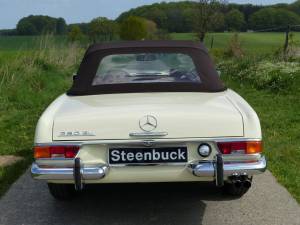 Mercedes-Benz 230 SL "Pagode" (W 113) 1971