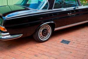 Imagen 85/199 de Mercedes-Benz 280 SE 3,5 (1971)