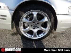 Image 9/15 of Mercedes-Benz SL 320 (2001)