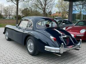 Image 5/18 of Jaguar XK 150 3.4 S FHC (1961)