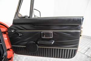 Bild 27/50 von MG MGB GT (1975)