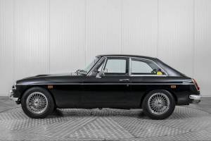 Image 10/50 of MG MGC GT (1969)