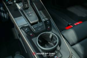 Imagen 23/25 de Porsche 911 Turbo "50 Years" (2024)