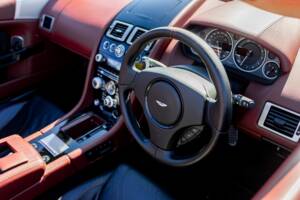 Afbeelding 31/50 van Aston Martin DBS Volante (2011)