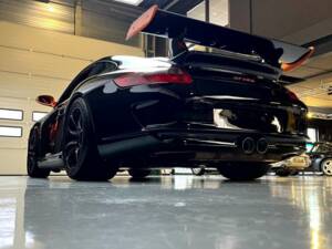 Bild 45/50 von Porsche 911 GT3 RS (2008)