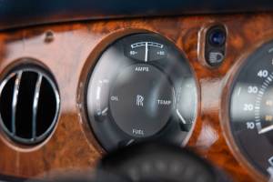 Image 10/40 de Rolls-Royce Silver Shadow II (1977)