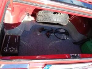 Bild 10/10 von Audi 100 Coupe S (1973)