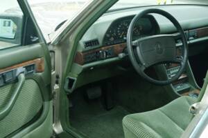 Bild 47/50 von Mercedes-Benz 300 SEL (1986)