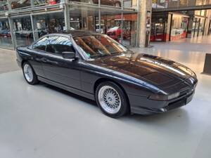 Imagen 5/24 de BMW 850i (1992)