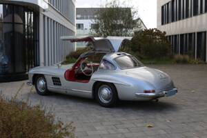 Image 6/37 of Mercedes-Benz 300 SL "Gullwing" (1954)
