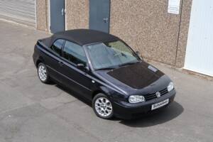 Bild 12/29 von Volkswagen Golf IV Cabrio 2.0 (2002)