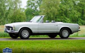 Image 6/49 of Mercedes-Benz 230 SL (1964)