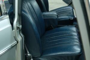 Image 36/50 of Mercedes-Benz 300 SEL 3.5 (1972)