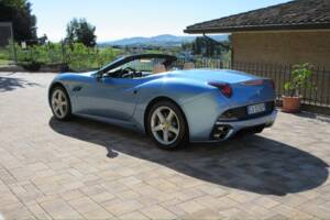 Image 5/35 de Ferrari California (2010)